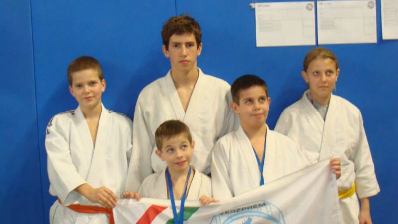 1526250 254852401348428 1497518238 N