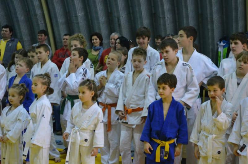 602187 494949323873807 2025074338 N